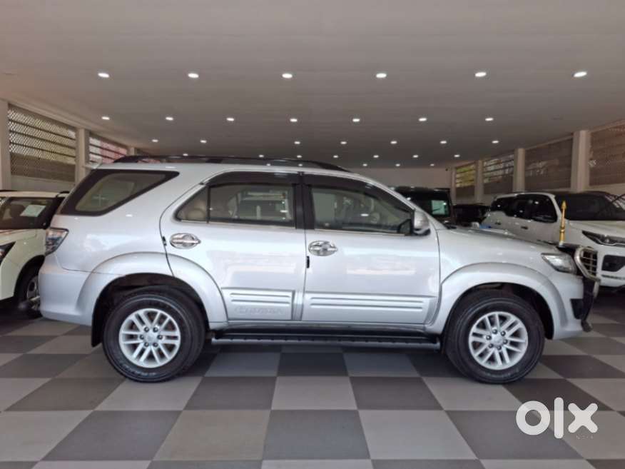 Toyota Fortuner 3.0 4x2 Mt, 2012, Diesel