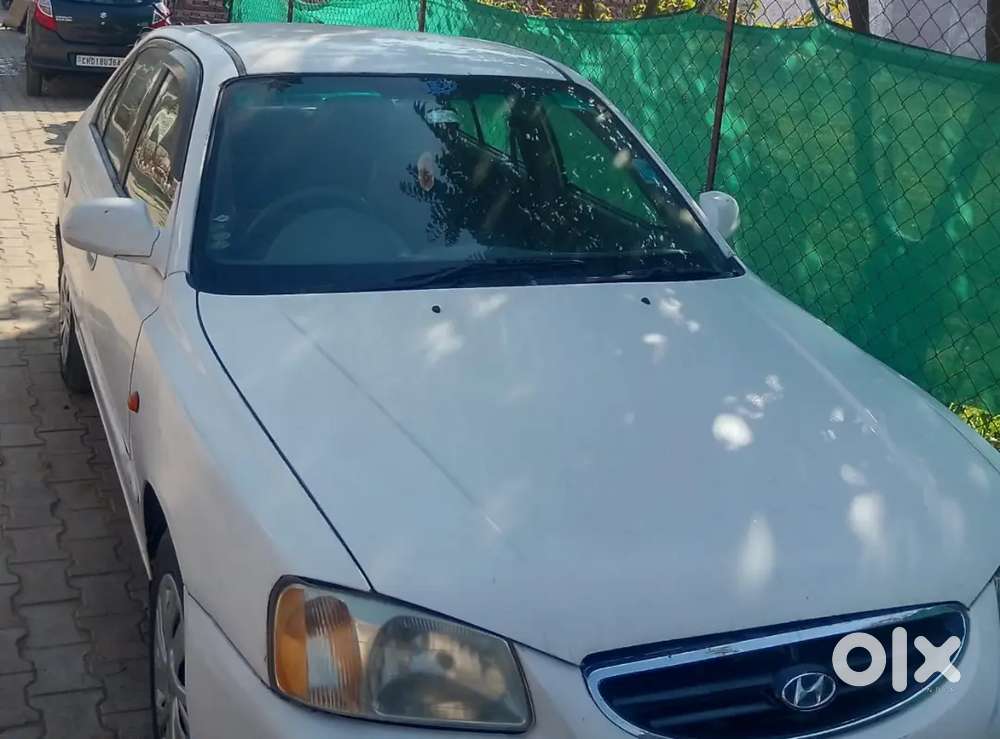 Hyundai Accent Hatchback 2004 Petrol 90500 Km Driven