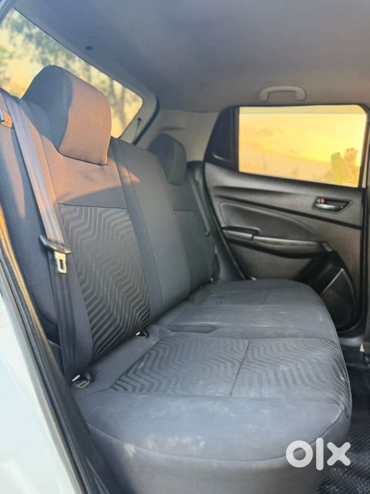 Maruti Suzuki Swift Vxi + Manual, 2023, Petrol