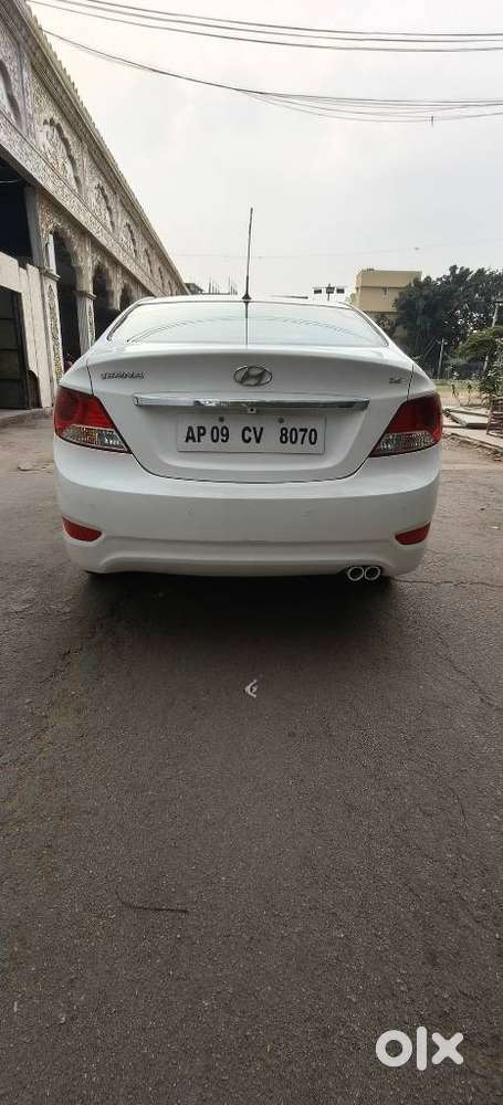 Hyundai Verna Fluidic 1.6 Vtvt Sx, 2013, Petrol