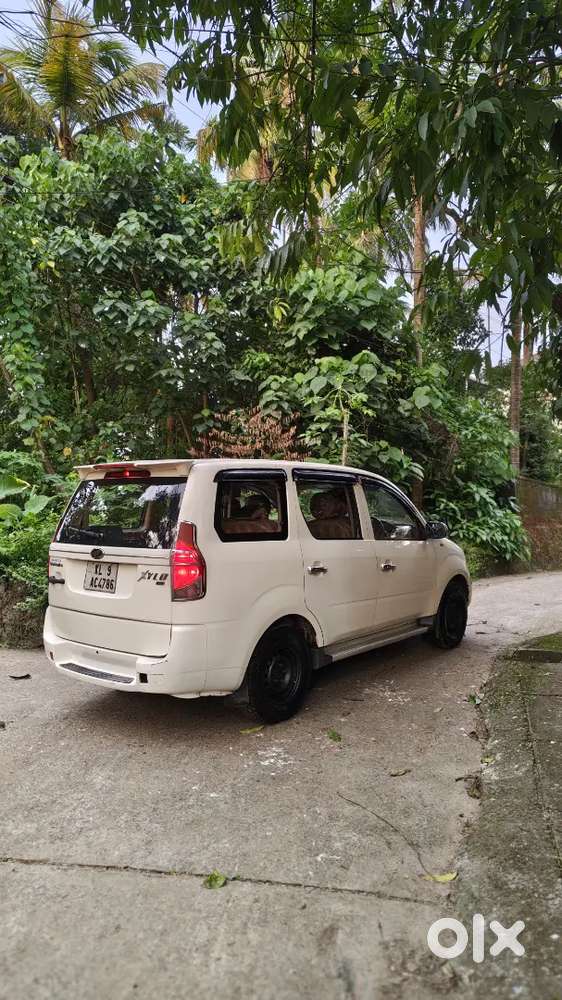Mahindra Xylo Diesel 2012 Car