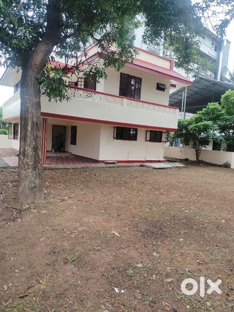 3BHK in Kadavanthra