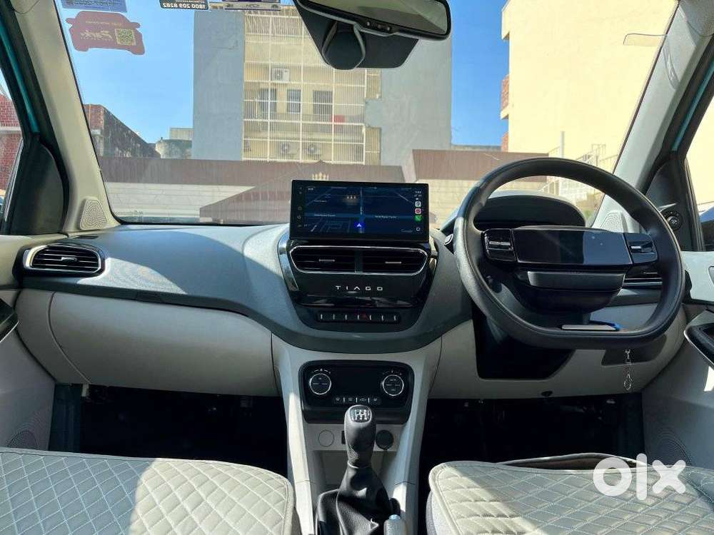 Tata Tiago 1.2 Revotron Xz (o), 2025, Petrol