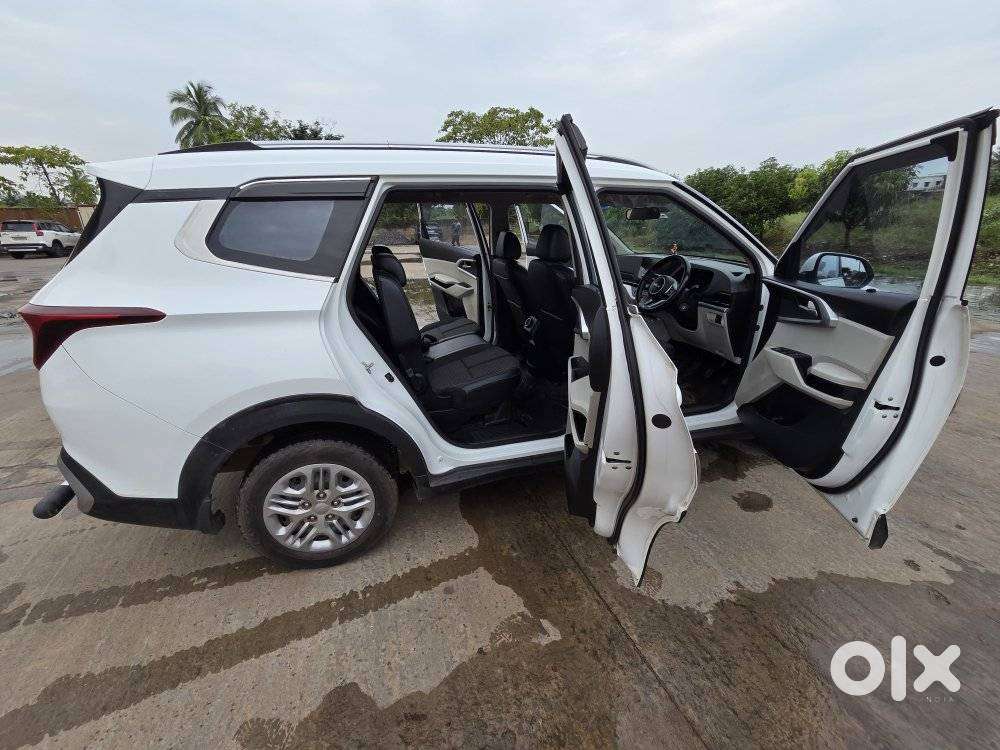 Kia Carens 1.4 Prestige 7 Str, 2023, Petrol