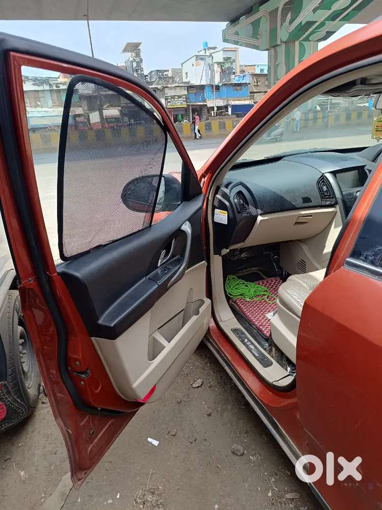 Mahindra Xuv500 2016 Diesel 102000 Km Driven