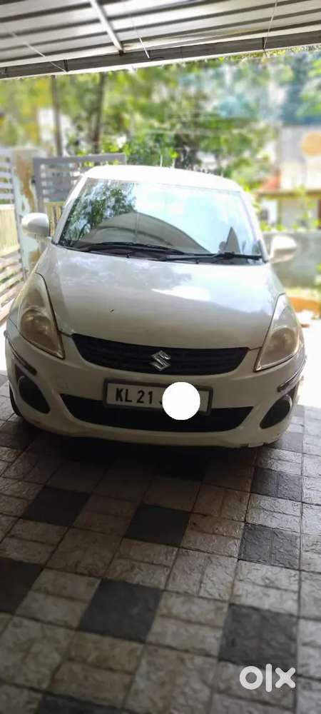 White Maruthi Suzuki