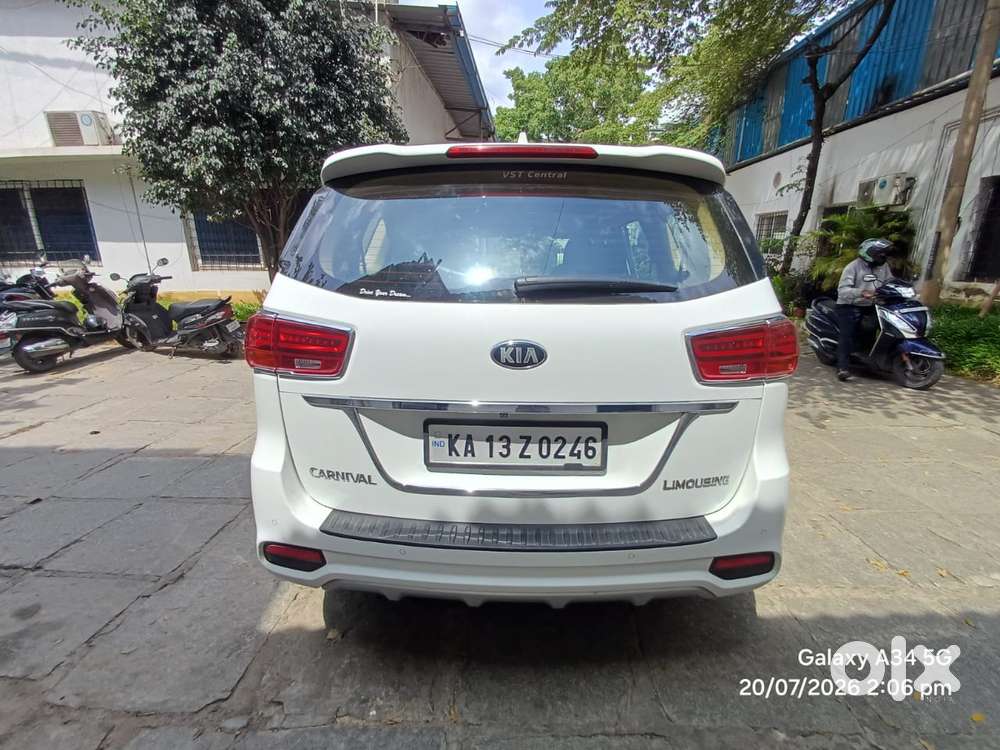 Kia Carnival Limousine, 2020
