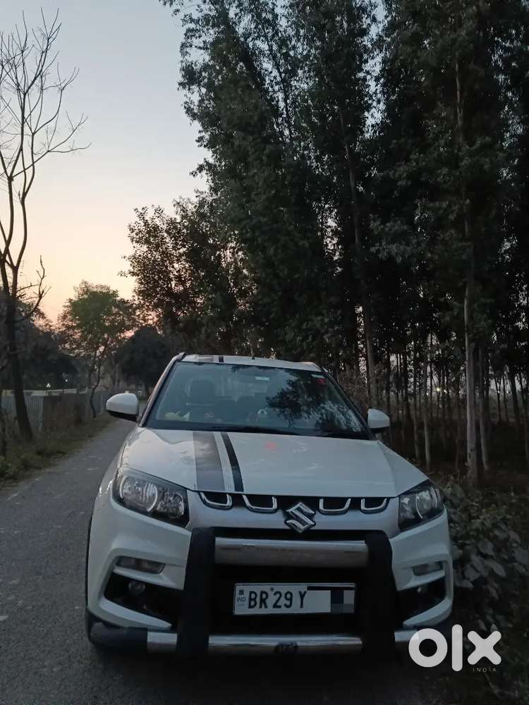 Maruti Suzuki Brezza Vdi 2017 With Alloy Wheels (doctor Used)