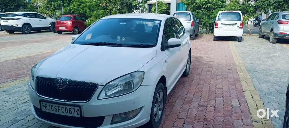Skoda Rapid 1.6 Active 2012