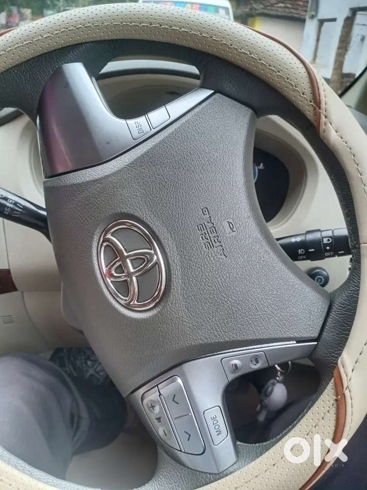 Toyota Innova 2015 Diesel Well Maintained