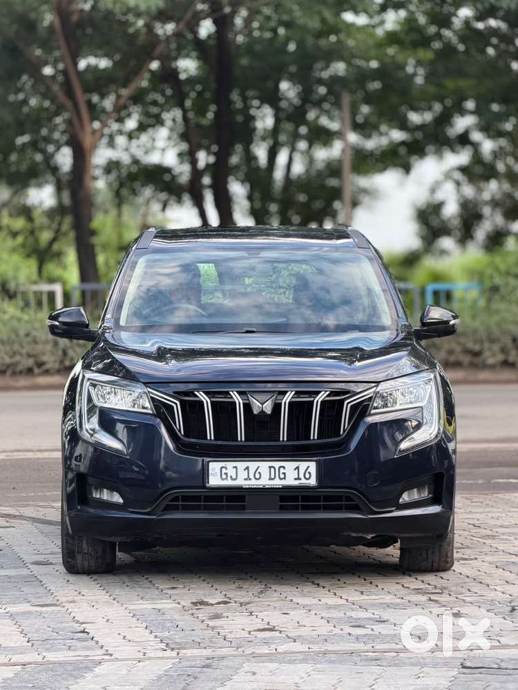 Mahindra Xuv700 2.0 Mx Petrol Mt 5 Str, 2022, Petrol