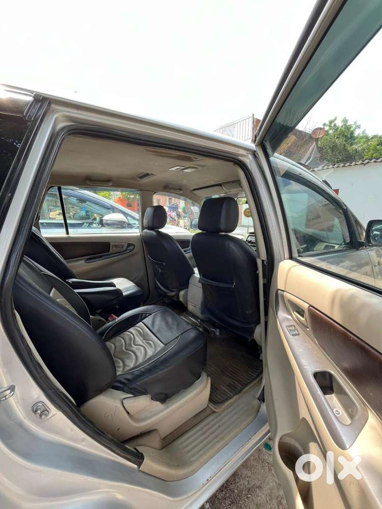 Toyota Innova Diesel 2010