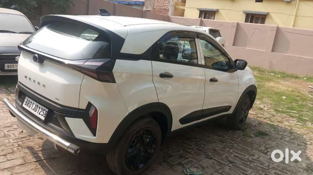 Tata Nexon Smart Plus Petrol And Cng  Mt 2024 Nov