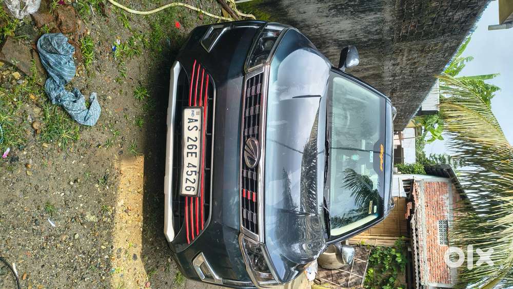 Xuv300 W8 (o)