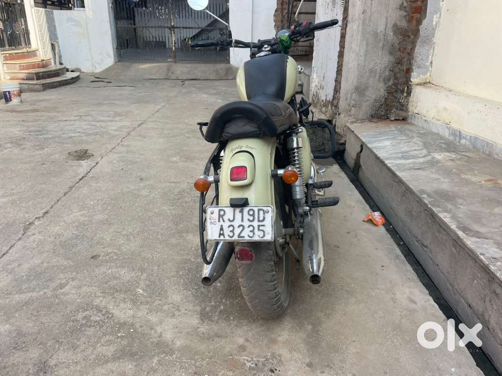 2016 Maruti Suzuki Alto + Jawa 42 Bike 2020 Model
