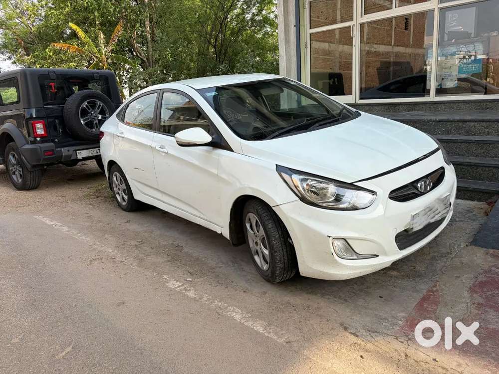 Hyundai Verna 2013 Diesel 180000 Km Driven