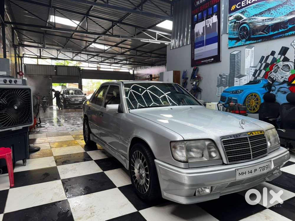 Fully Restored Mercedes Benz W124 E220 Petrol
