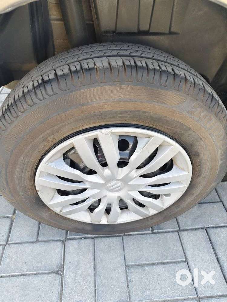 Maruti Suzuki Dzire 1.2 Vxi, 2022, Petrol