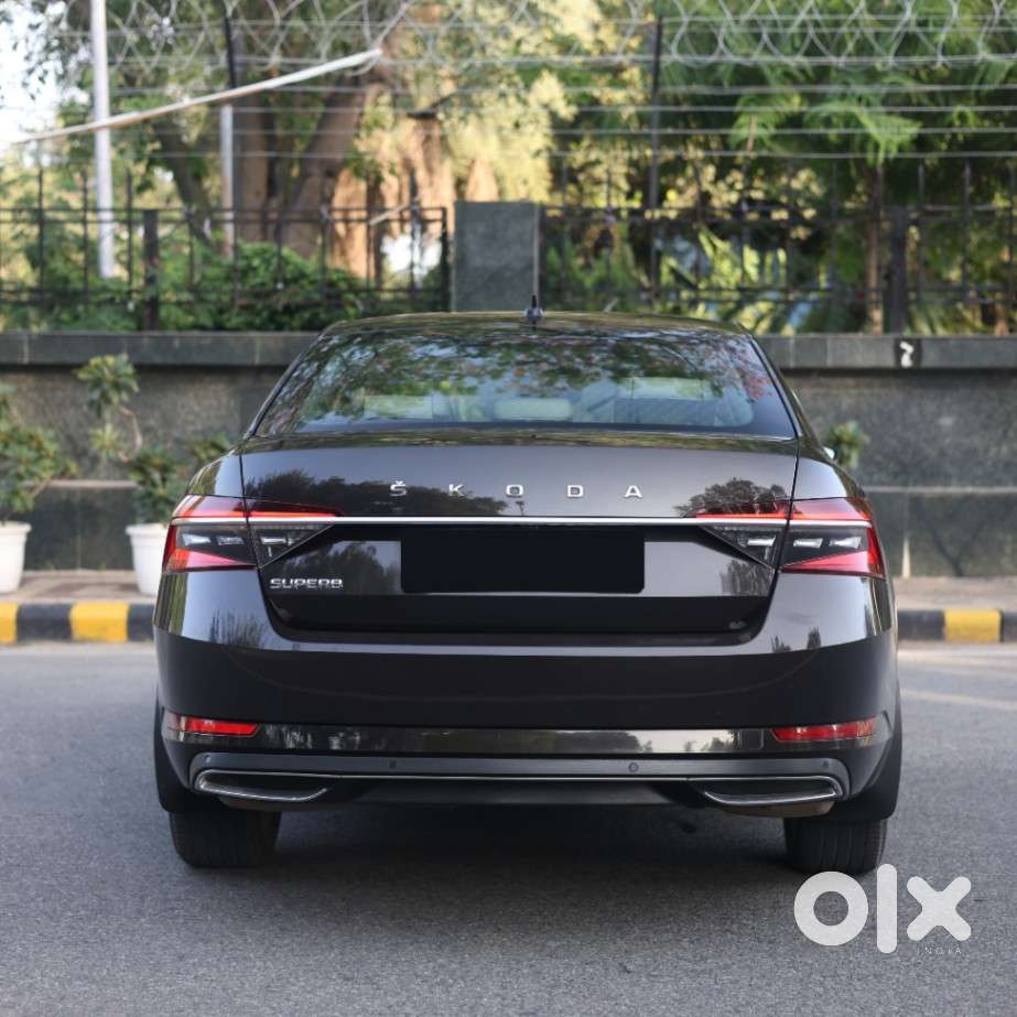 Skoda Superb 2.0 Tsi At L&k, 2021, Petrol