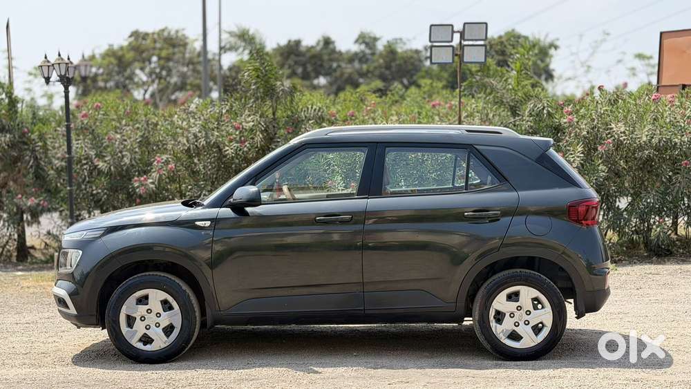 Hyundai Venue S, 2021, Petrol