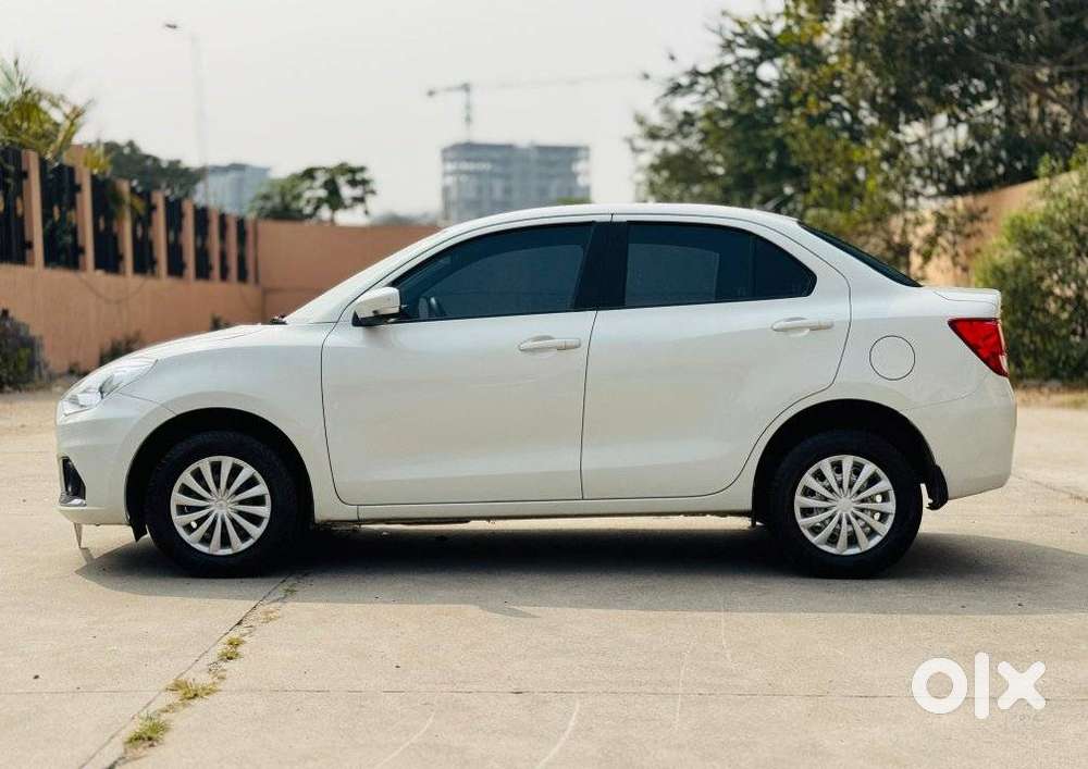 Maruti Suzuki Dzire 1.2 Vxi Cng, 2022, Petrol