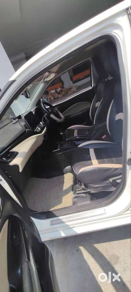 Toyota Glanza 1.2 V, 2022, Petrol