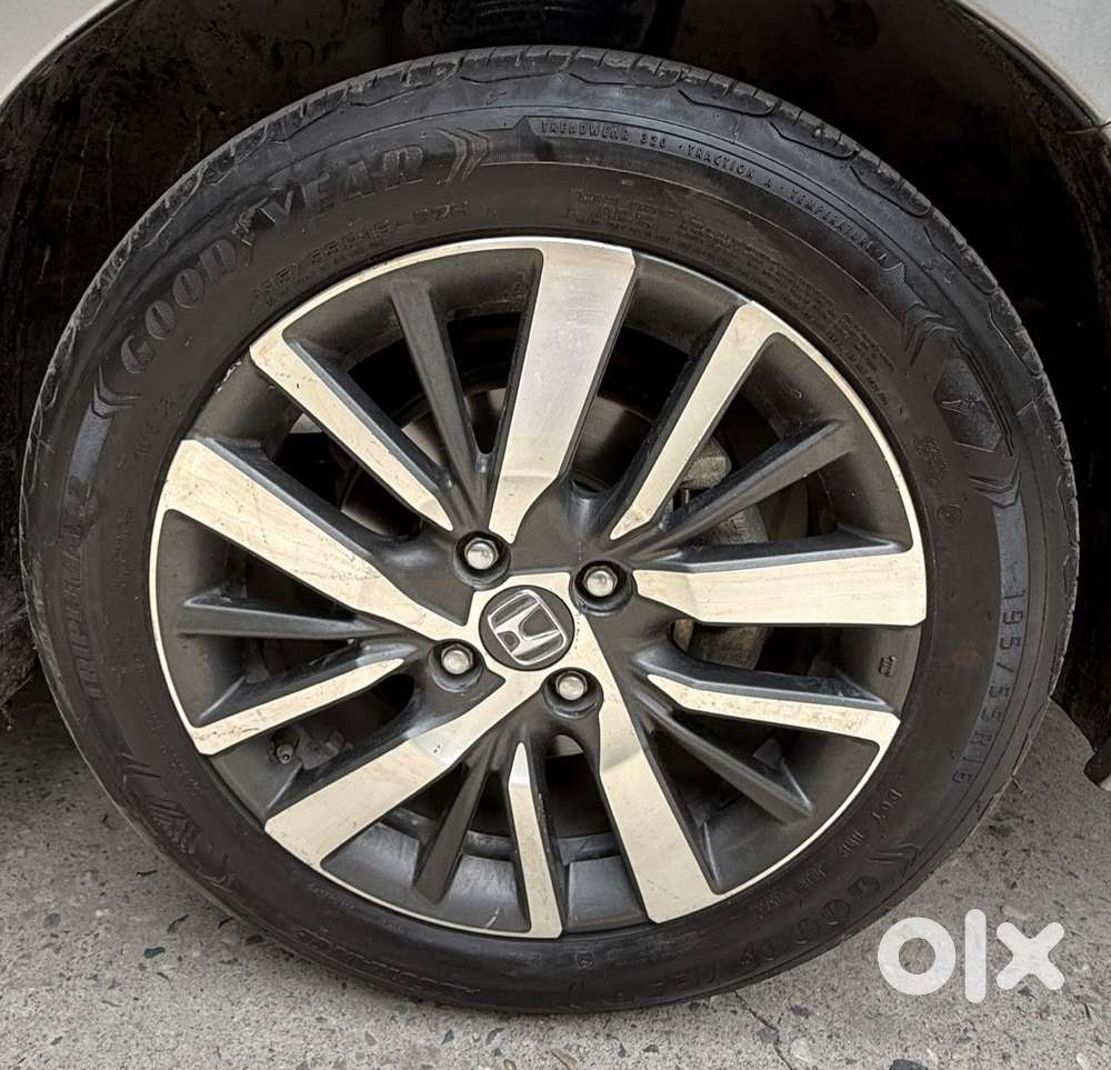 Honda City Zx Petrol Mt, 2022, Petrol