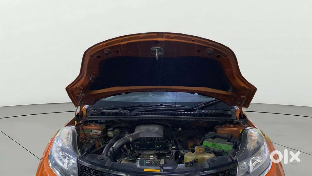 Tata Nexon 1.2 Revotron Xza Plus Dualtone, 2018, Petrol