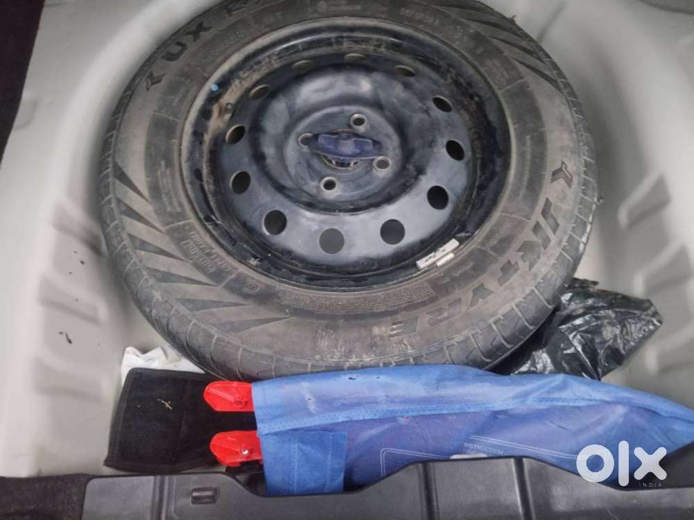 Maruti Suzuki Dzire 1.2 Vxi, 2023, Petrol