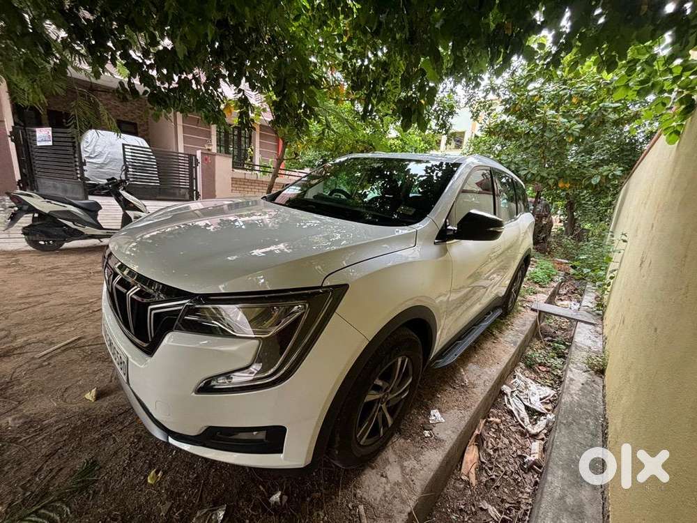 Mahindra Xuv700 2023 Diesel Well Maintained