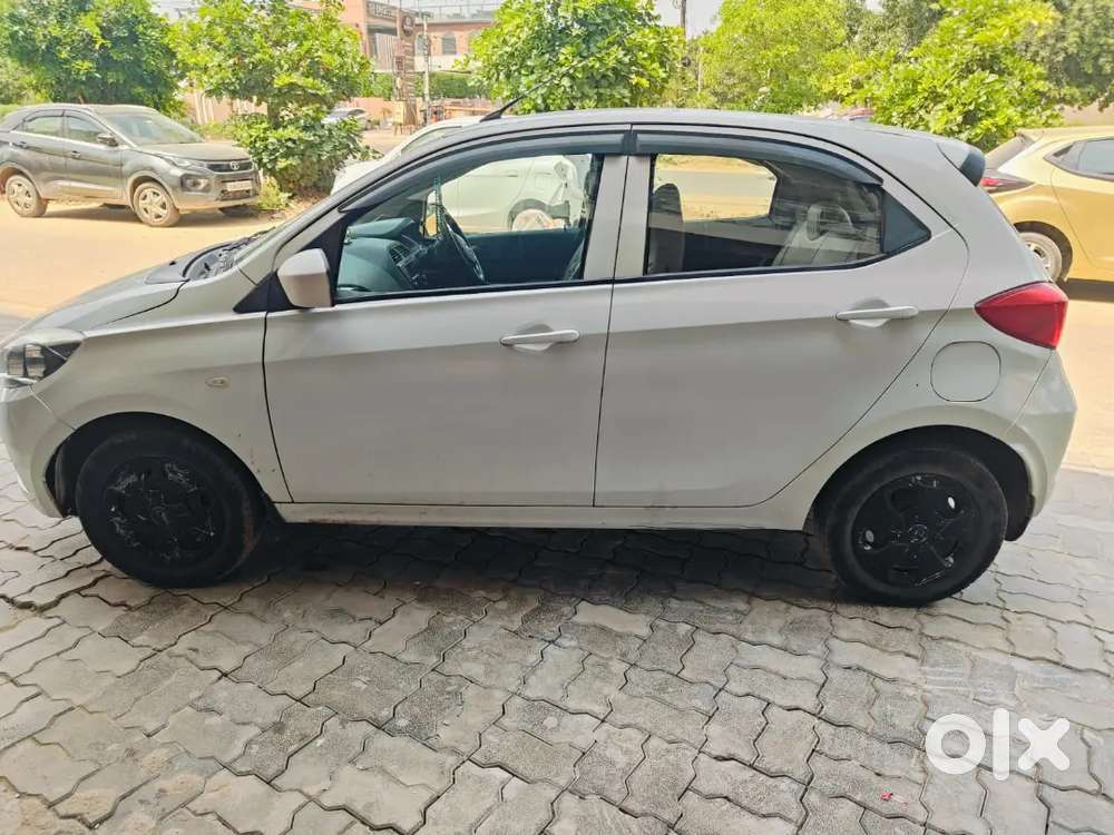 Tata Tiago Revotron Xt 2018