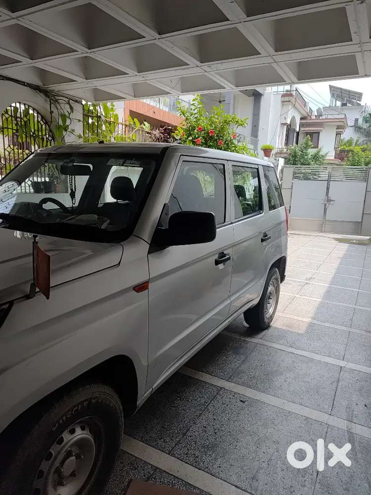Mahindra Tuv 300 2018