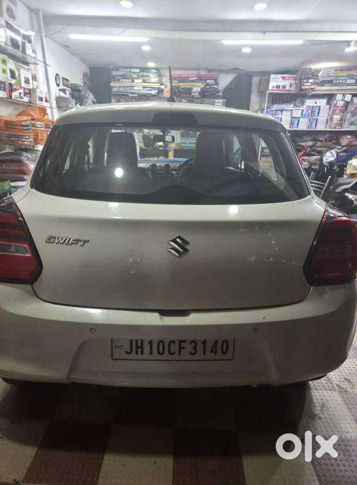 Maruti Suzuki Swift Vxi Optional, 2022, Petrol