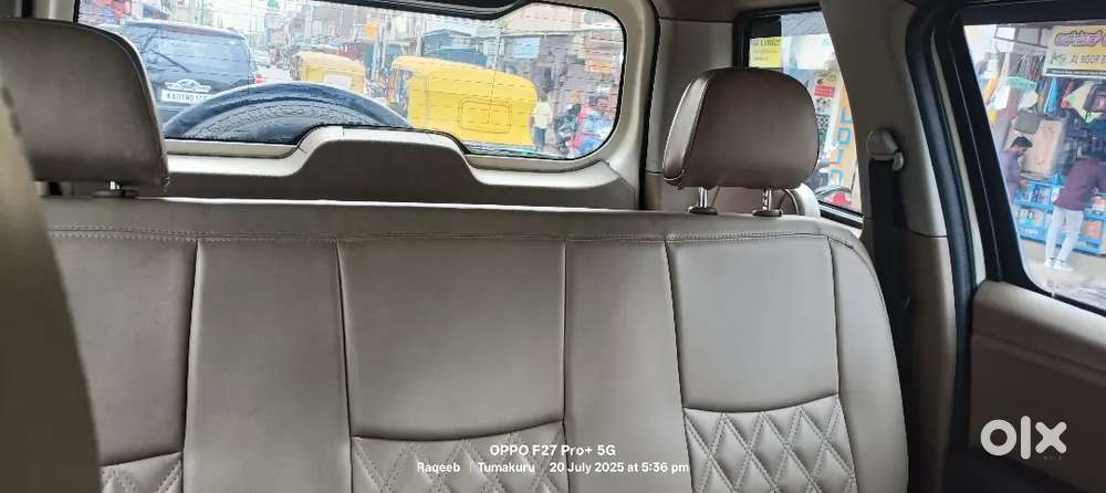 Mahindra Tuv 300 2016