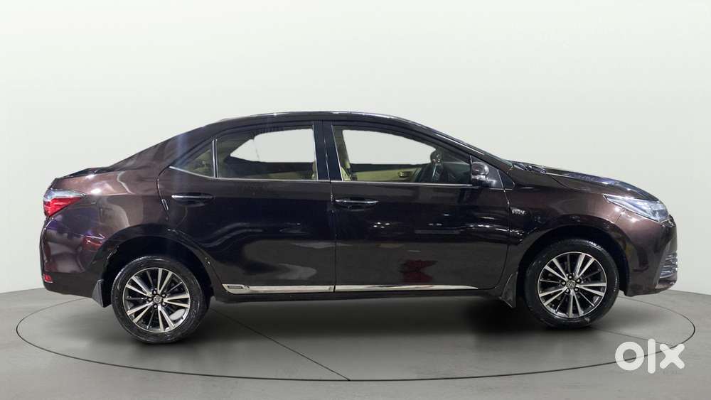 Toyota Corolla Altis 1.8 Gl, 2018, Petrol