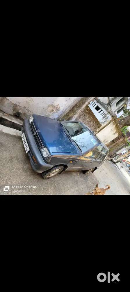 Maruti Suzuki 800 Ac, Driven By Medical Staff