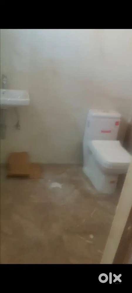Flat 2 BHK almost furnished