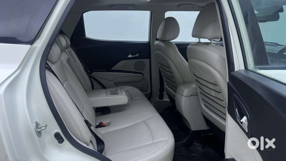 Mahindra Xuv300 W8 Option Diesel, 2022, Diesel