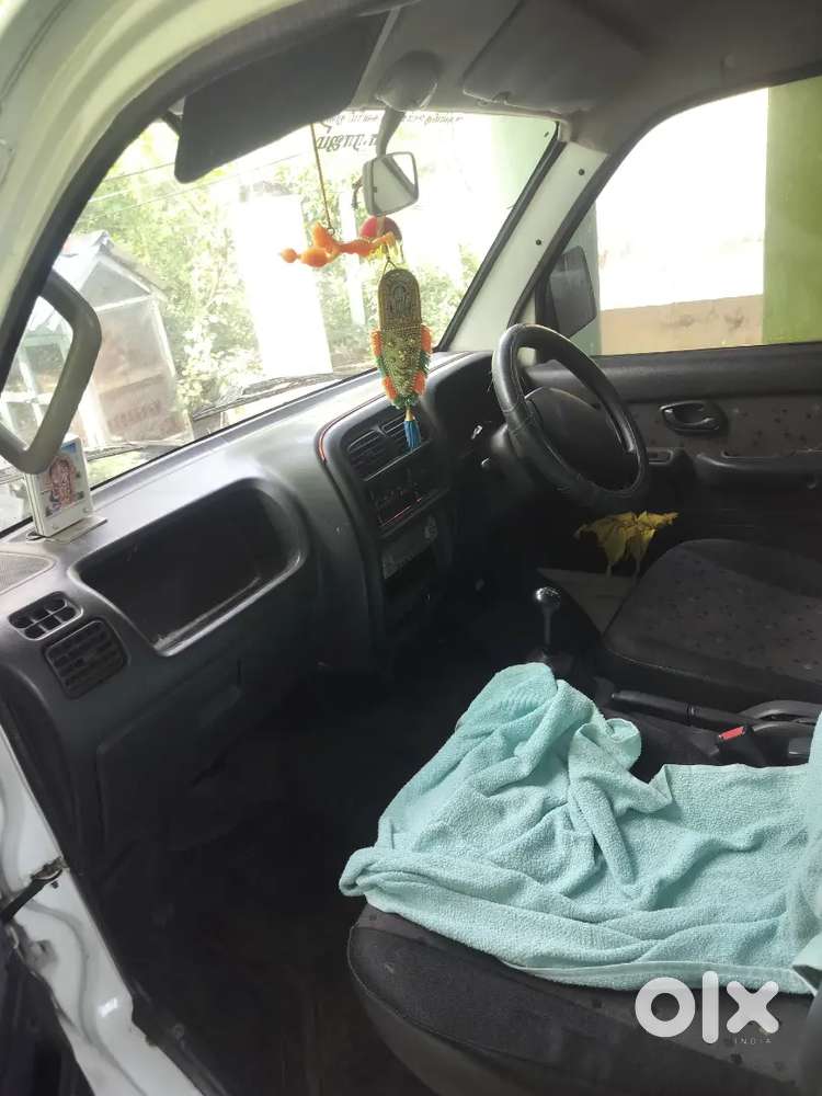 Maruthi Suzuki Versa 8seater