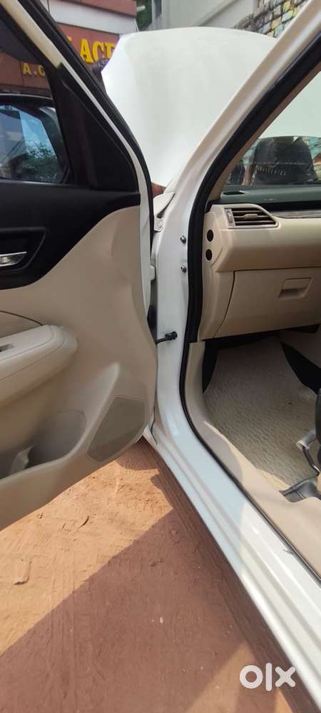 Maruti Suzuki Dzire 1.2 Vxi, 2024, Cng & Hybrids