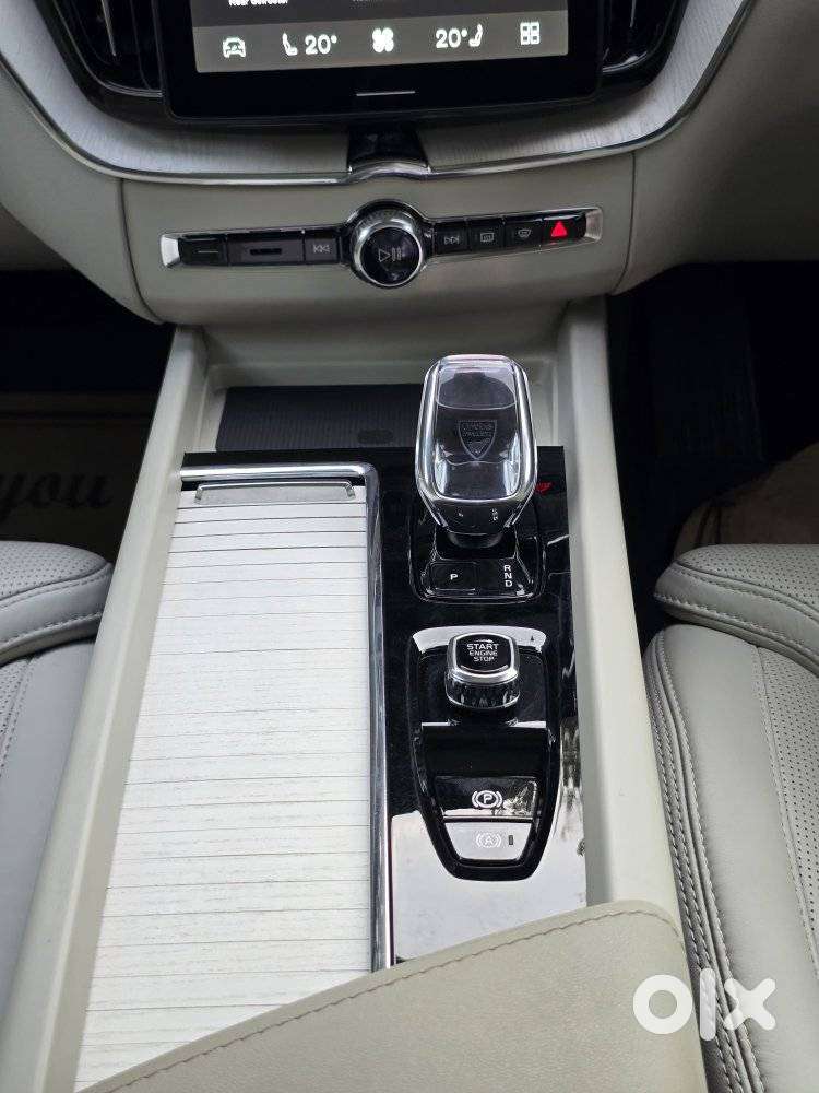 Volvo Xc60 2.0 B5 Ultimate, 2025, Petrol