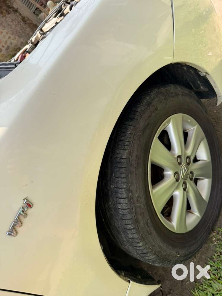 Toyota Corolla Altis 2010 Petrol Manual Car