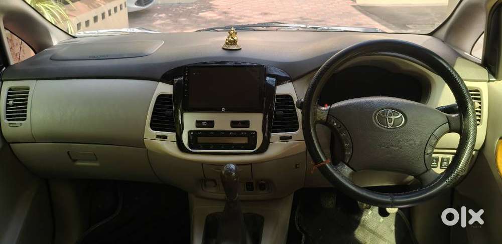 Toyota Innova 2009-2011 2.5 Vx 8 Str Bsiv, 2010, Diesel