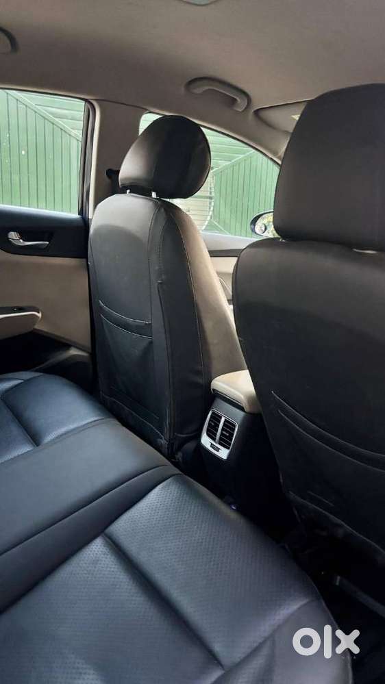 Hyundai Verna, 2022, Petrol