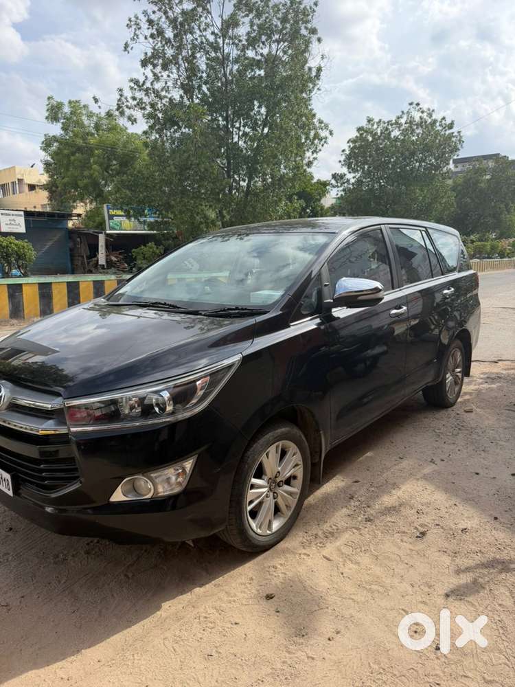 Toyota Innova Crysta 2016