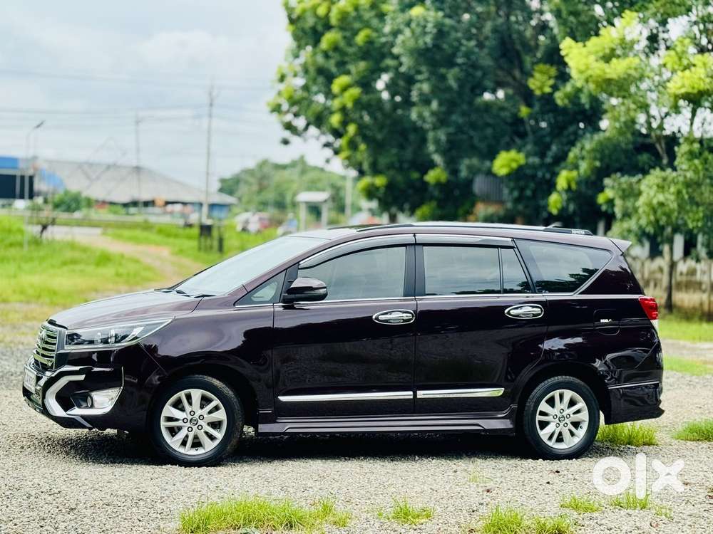 Toyota Innova Crysta 2.4 V, 2017, Diesel