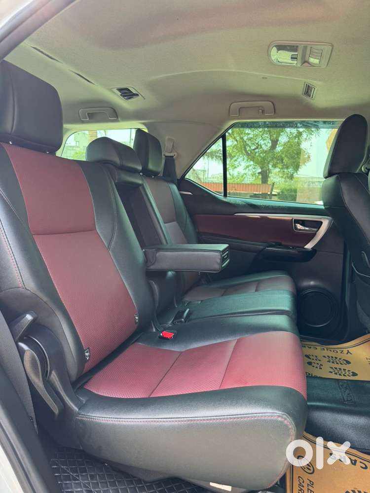 Toyota Fortuner Legender 4x4 At 2.8, 2024, Diesel