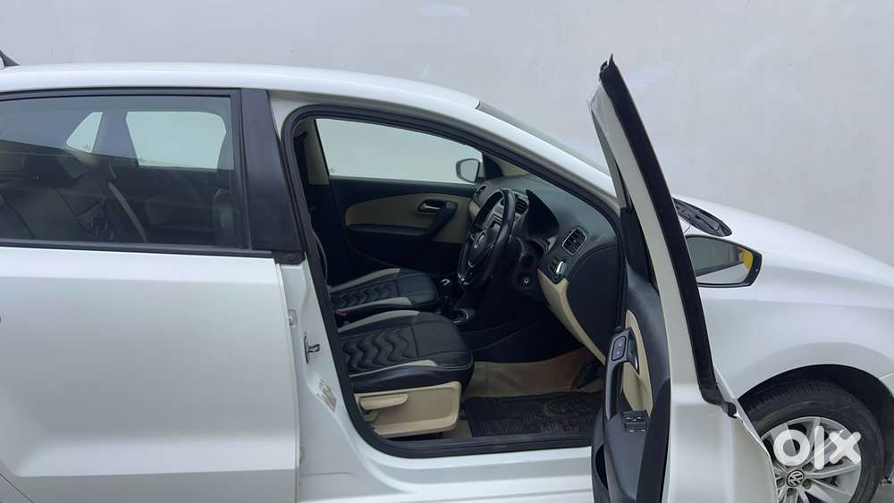 Volkswagen Polo Petrol Highline 1.2l, 2016, Petrol