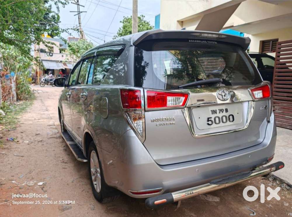 Toyota Innova Crysta 2.4 V 8 Str, 2016, Diesel