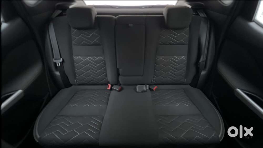 Nissan Magnite 1.0 Xv Premium Turbo Cvt (o), 2021, Petrol